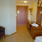 Havly Rost - Hotell Og Fiskarheim 호텔 *