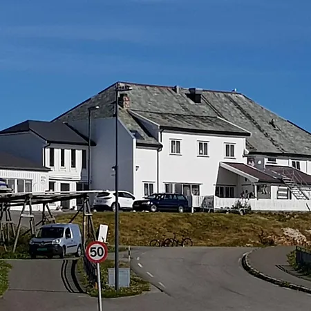 Hotel Havly Rost - Hotell Og Fiskarheim