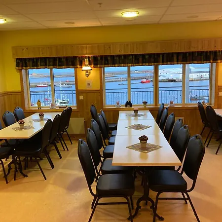 Hotell Fiskarheimen Havly, *