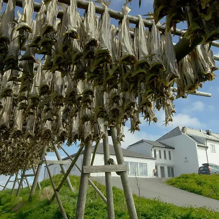 Fiskarheimen Havly, Hotel Røst