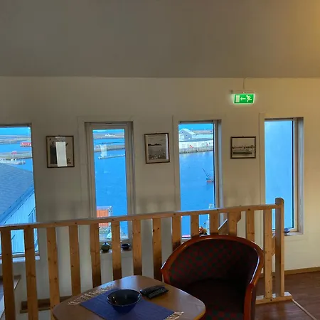 Havly Rost - Hotell Og Fiskarheim Отель Рёст